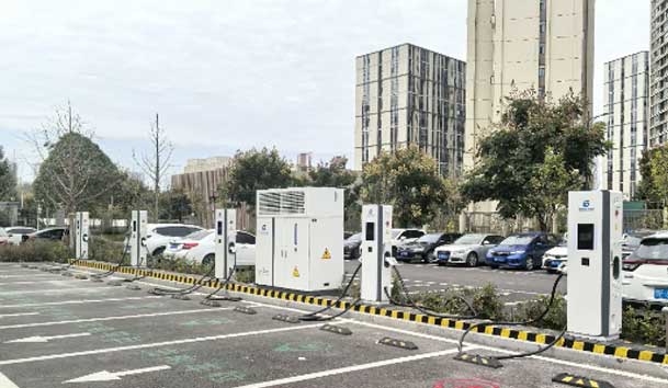 宜昌首批全液冷超充站投入運營，鴻嘉利助力高質量充電基礎設施建設(圖2)